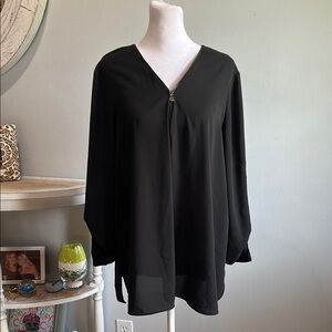 [lola & sophie] Elegant Black V-Neck Women's Top - Size XL NWOT